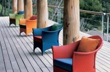 Bunte Outdoorsessel © DEDON