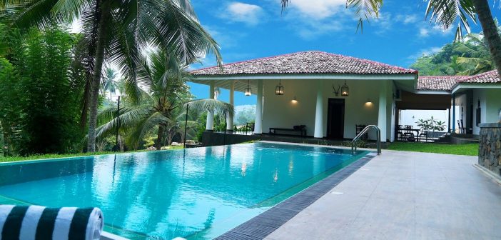 Poolhouse